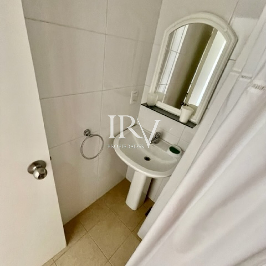 Apartamento ID.126 - Oportunidad Real. Apartamento en Venta a 50m de la Playa Brava en Punta del Este