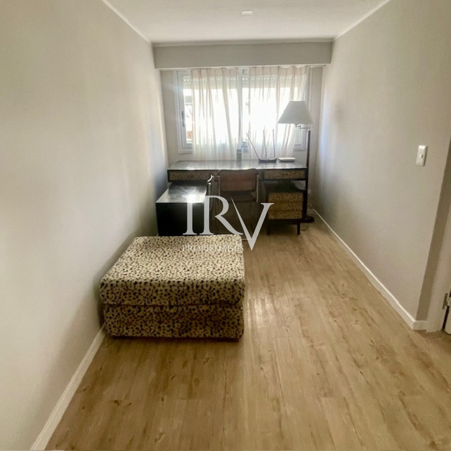 Apartamento ID.919 - Venta de Apartamento a Nuevo en Península, vista al Puerto de Punta del Este 
