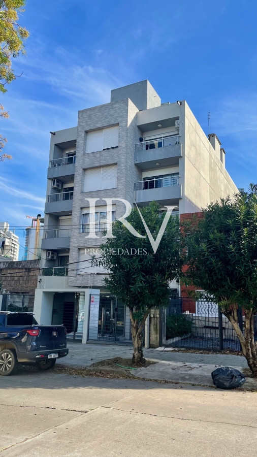 Apartamento ID.149 - Venta de Apartamento 1 ambiente, garaje y renta anual vigente. Zona Puerto del Buceo