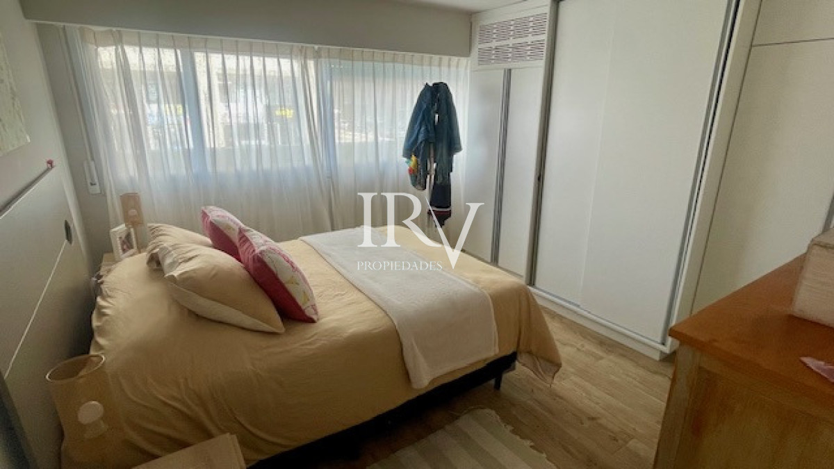 Apartamento ID.919 - Venta de Apartamento a Nuevo en Península, vista al Puerto de Punta del Este 