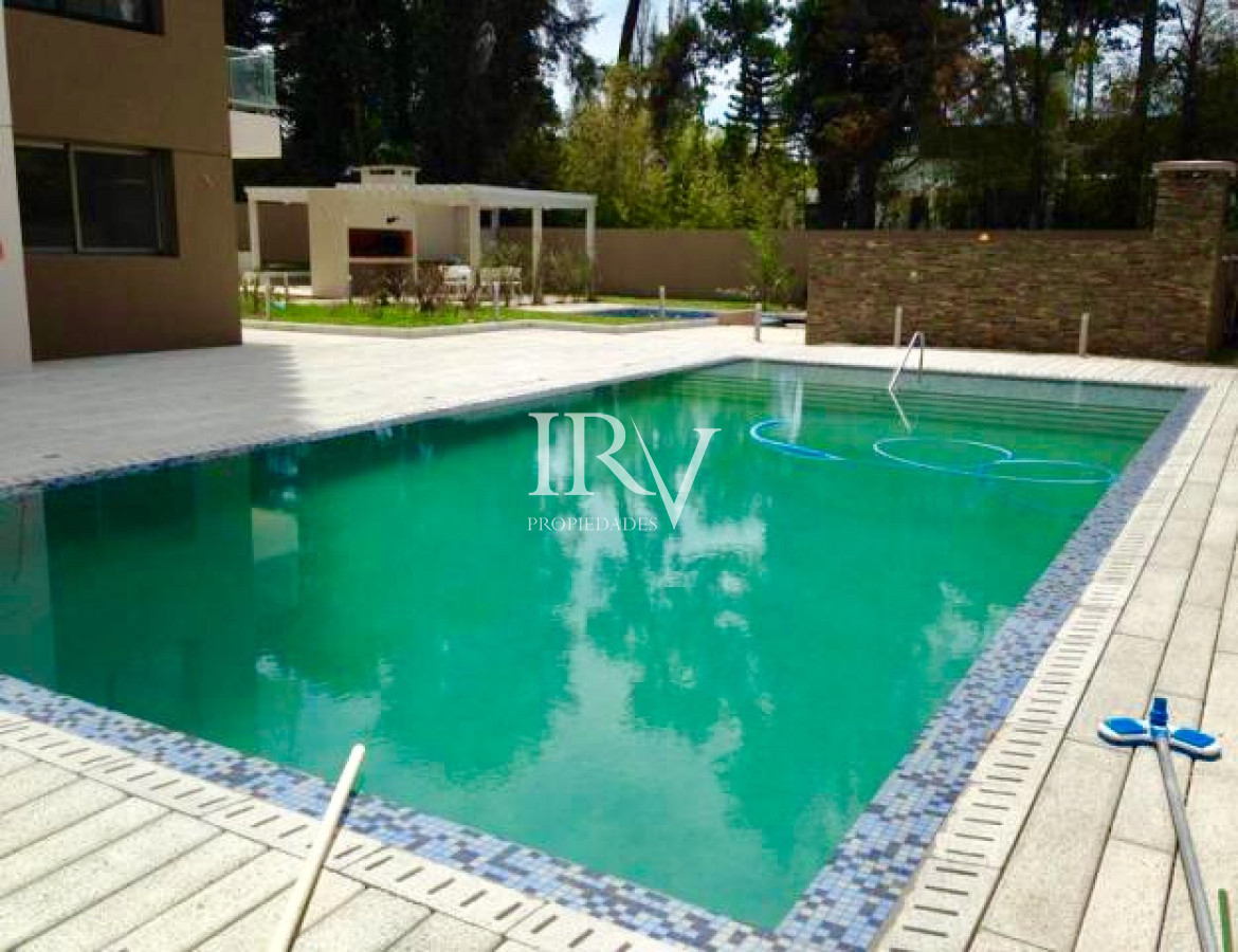 Apartamento ID.532 - Apartamento en Venta en Punta del Este. Con renta anual