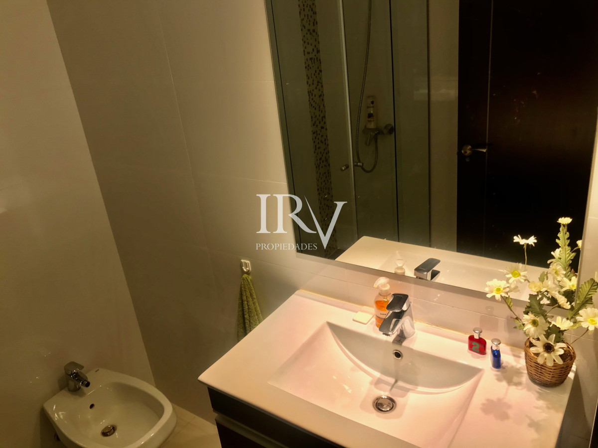 Apartamento ID.532 - Apartamento en Venta en Punta del Este. Con renta anual