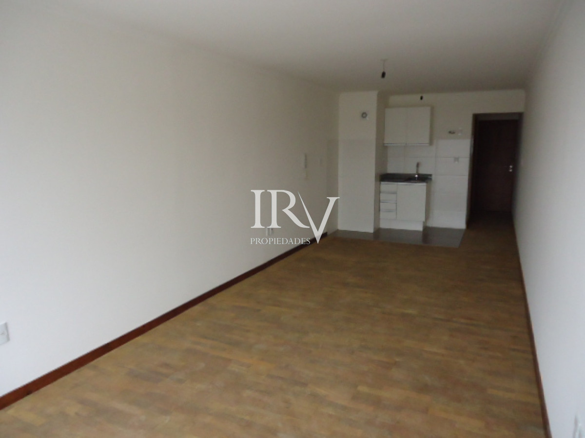 Apartamento ID.149 - Venta de Apartamento 1 ambiente, garaje y renta anual vigente. Zona Puerto del Buceo