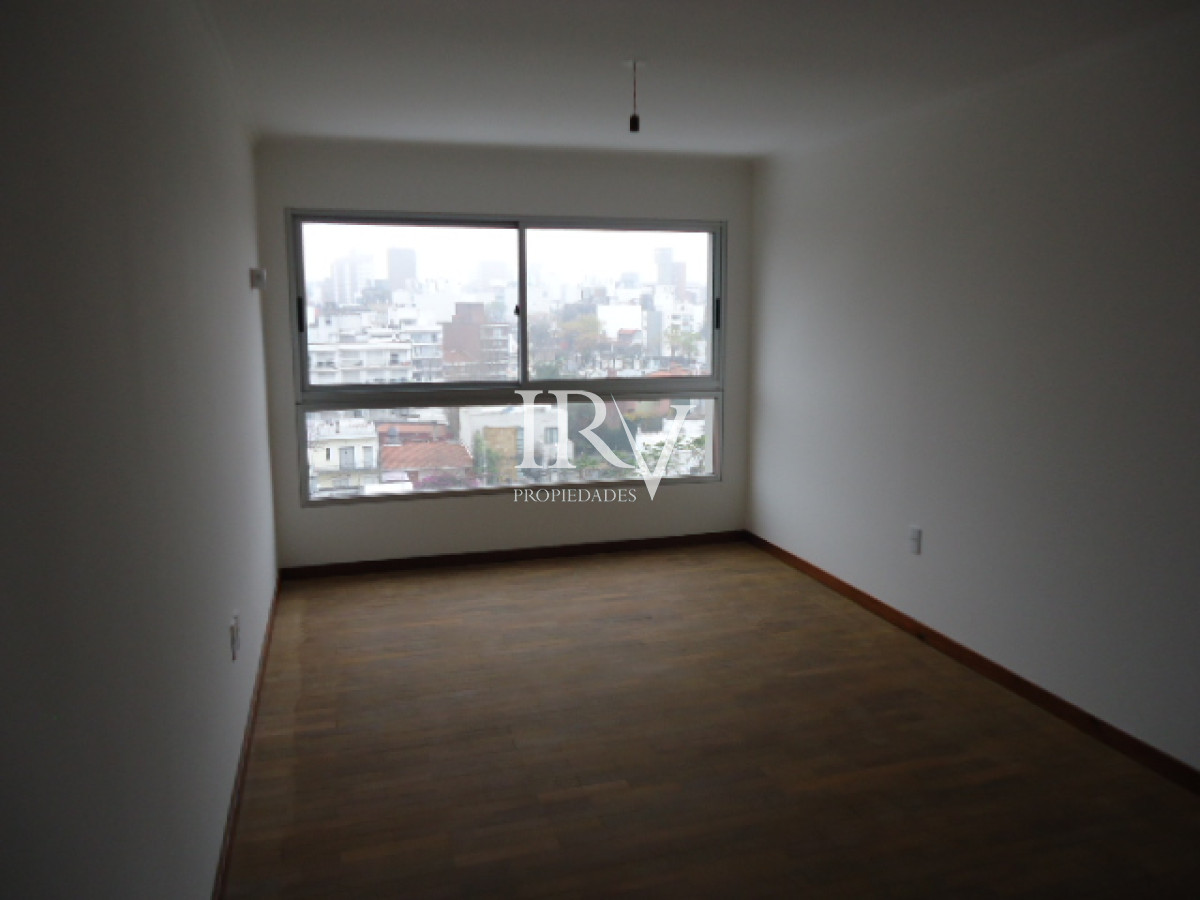 Apartamento ID.149 - Venta de Apartamento 1 ambiente, garaje y renta anual vigente. Zona Puerto del Buceo