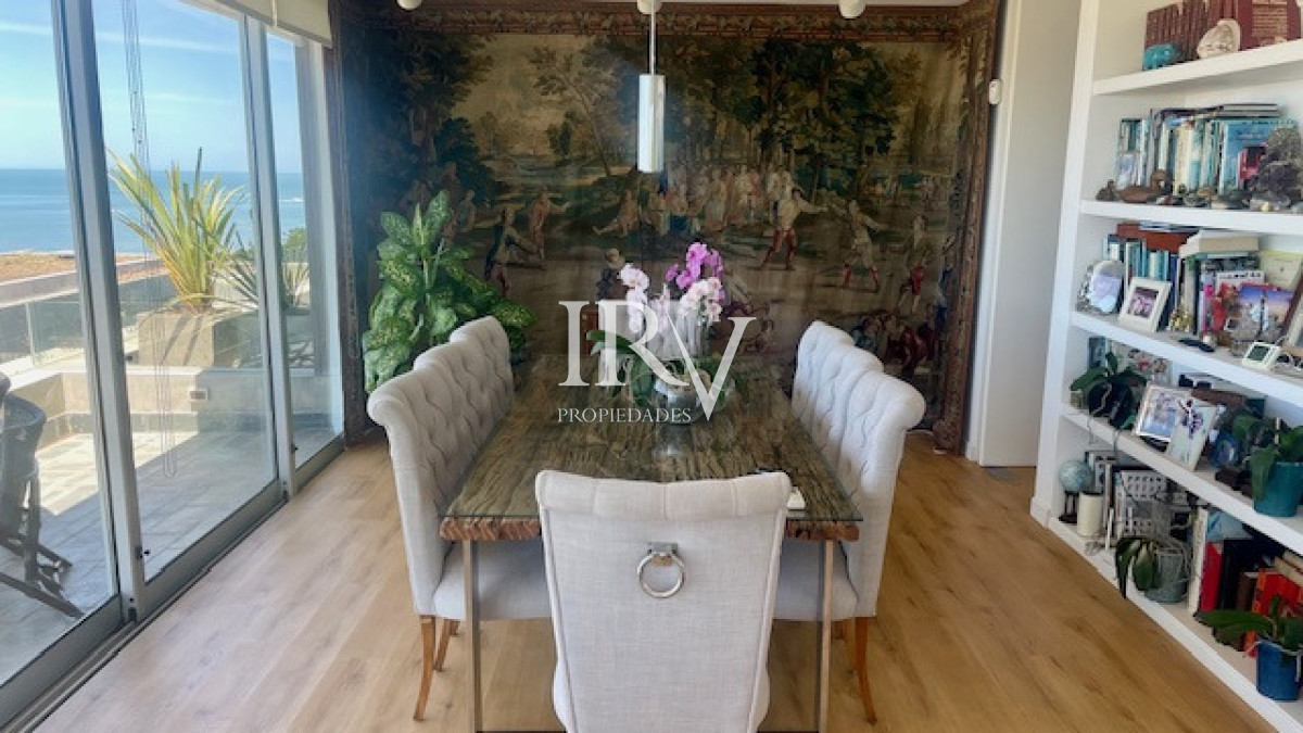 Apartamento ID.764 - Oportunidad en Punta Ballena. Venta de Apartamento Duplex tipo Casa