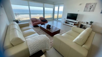 Apartamento en Venta En Rambla de Playa Brava y P8