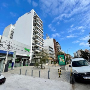 Venta Apartamento 1dorm. Aire acond. Gimnasio. Parrill. Piscina.