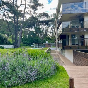 Apartamento en Venta  Playa Brava de Punta del Este
