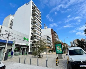 Venta Apartamento 1dorm. Aire acond. Gimnasio. Parrill. Piscina.