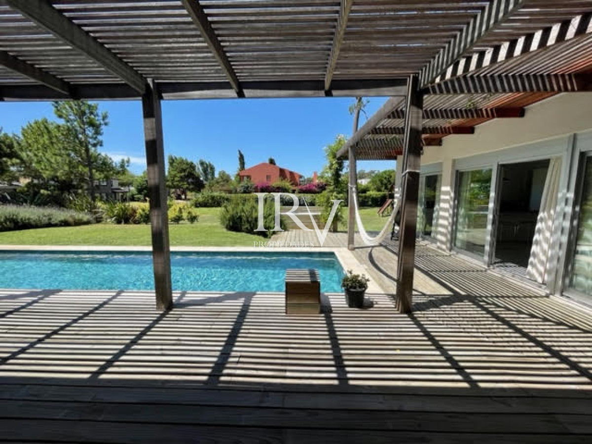 Casa ID.741 - Casa Nueva en Barrio Cerrado de Punta del Este