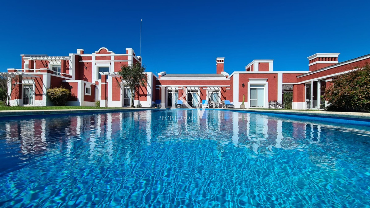 Chacra 7has. Casa, Isla propia y 170m de costa en Laguna del Sauce