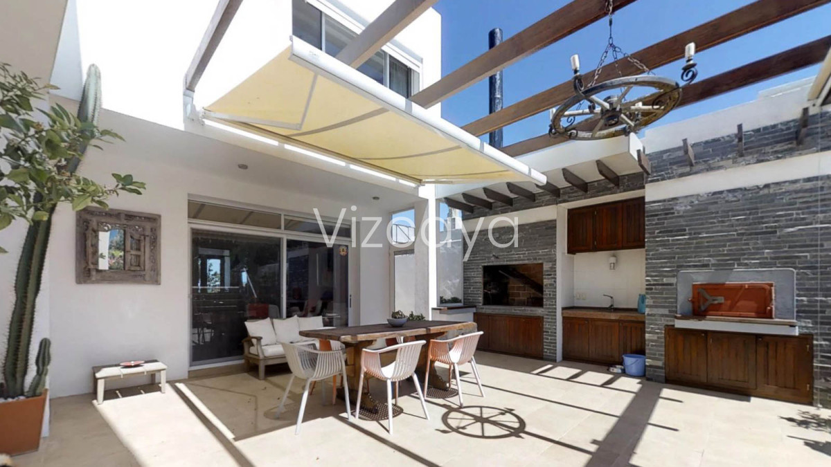 Casa ID.638 - Playa Mansa Primera Linea