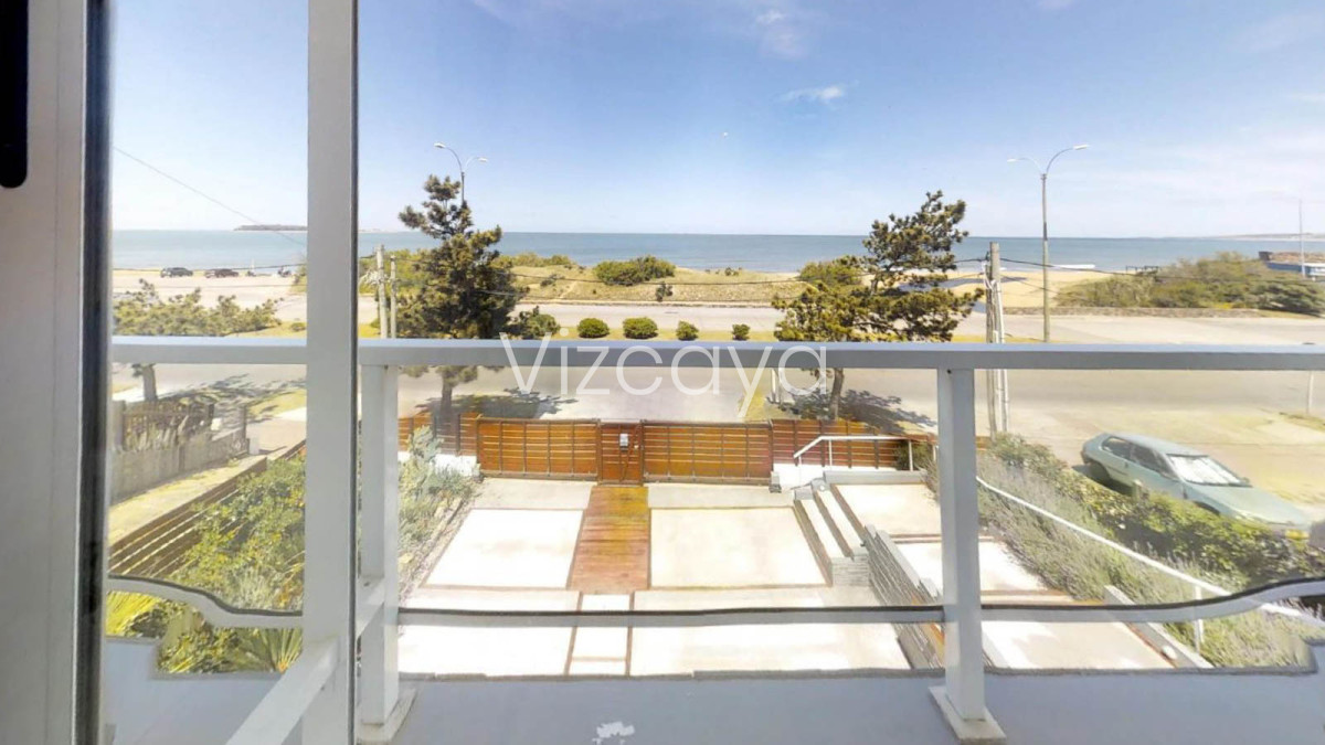 Casa ID.638 - Playa Mansa Primera Linea