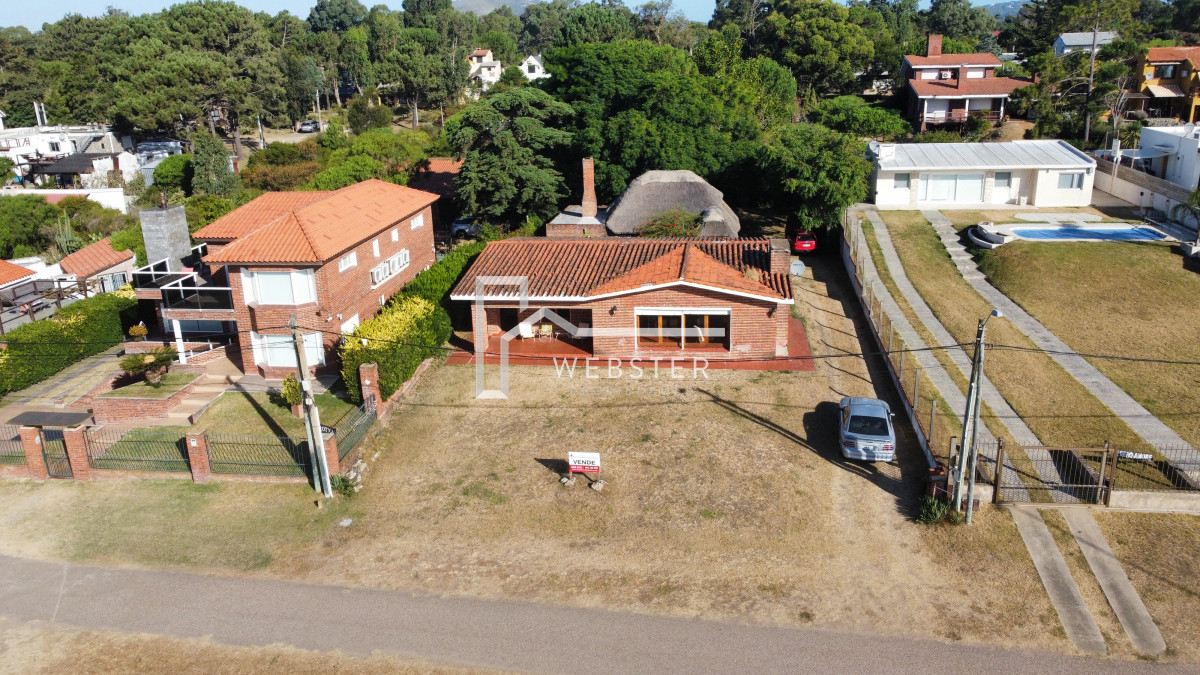 Casa ID.1964 - VENTA Divina casa en  Piriápolis frente al Mar