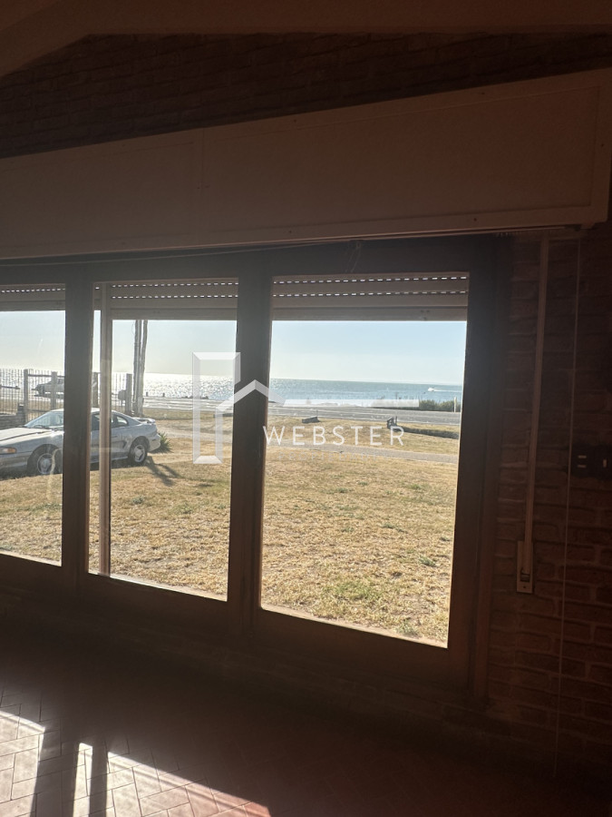 Casa ID.1964 - VENTA Divina casa en  Piriápolis frente al Mar