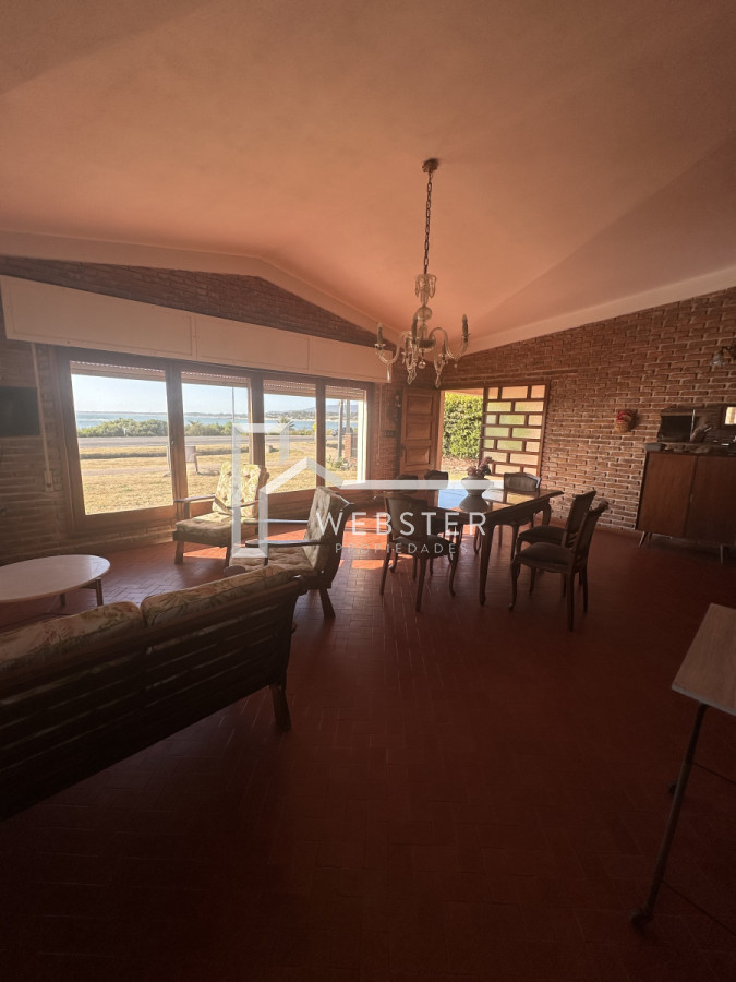 Casa ID.1964 - VENTA Divina casa en  Piriápolis frente al Mar