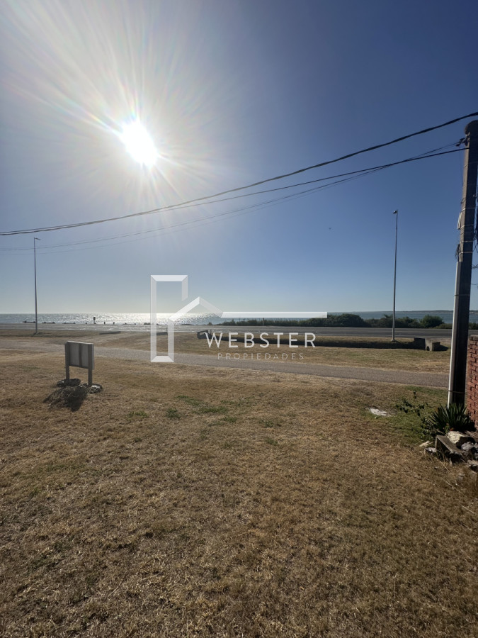 Casa ID.1964 - VENTA Divina casa en  Piriápolis frente al Mar