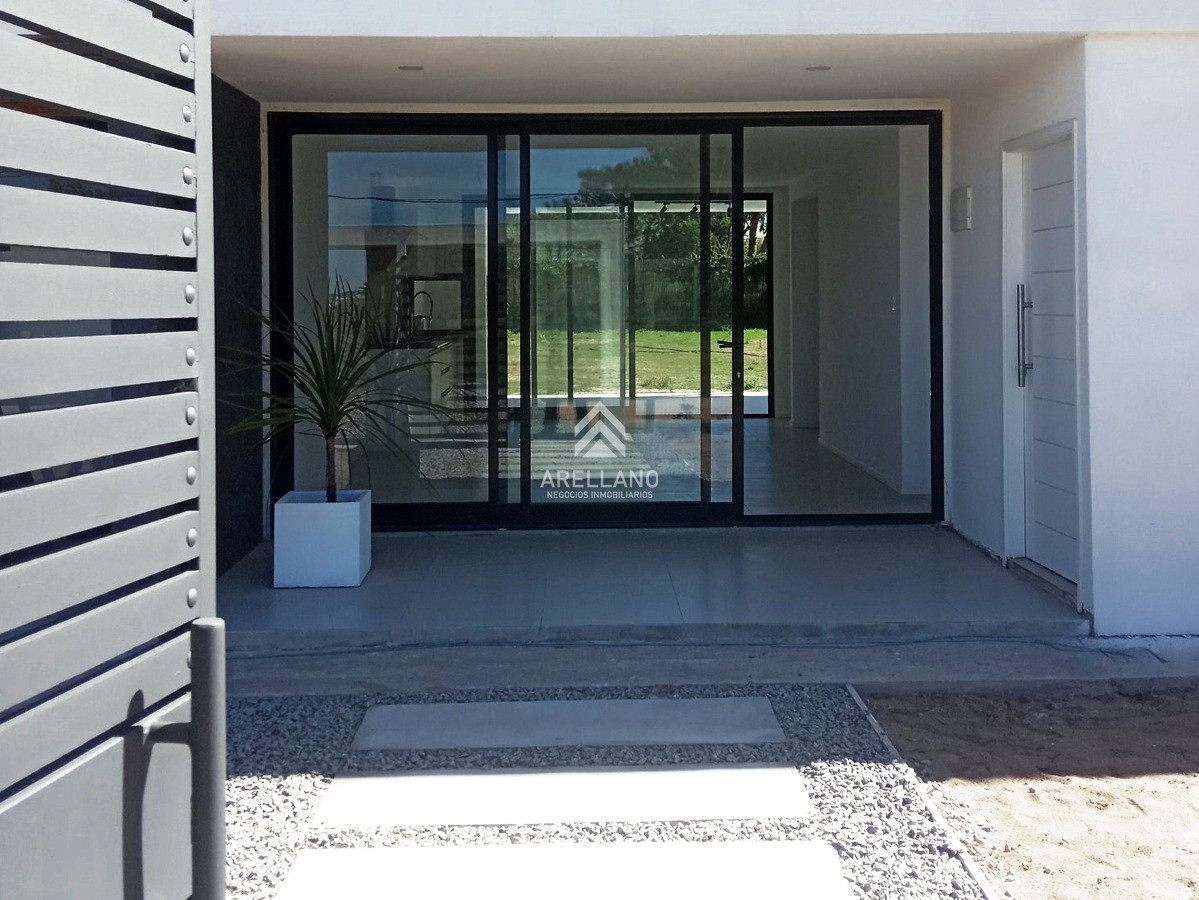 Casa ID.3898 - A estrenar casa Piedra del chileno PH