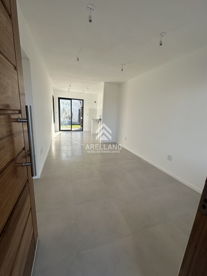 Casa ID.4897 - Casas a entrenar de 2 y 3 dormitorios, Maldonado, Biarritz