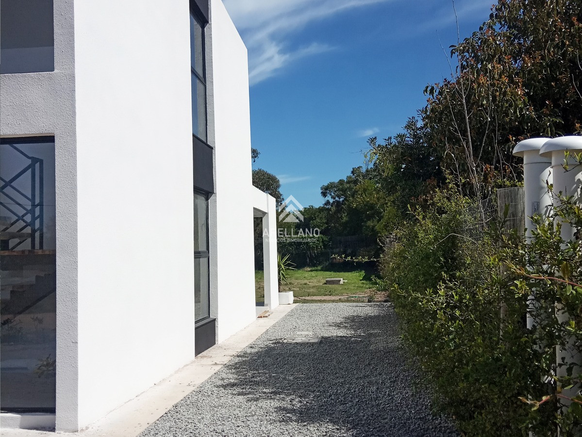 Casa ID.3898 - A estrenar casa Piedra del chileno PH