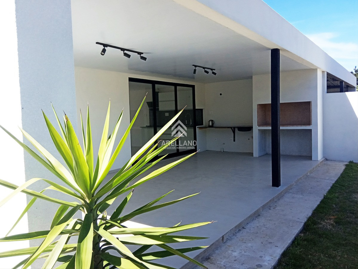 Casa ID.3898 - A estrenar casa Piedra del chileno PH