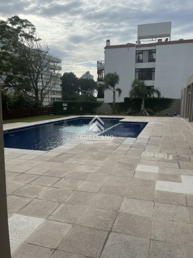 Apartamento ID.2525 - Apartamento 2 dormitorios Punta del Este 
