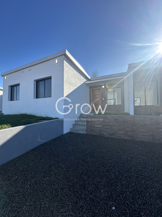 Casa ID.2887 - Casas a entrenar de 2 y 3 dormitorios, Maldonado