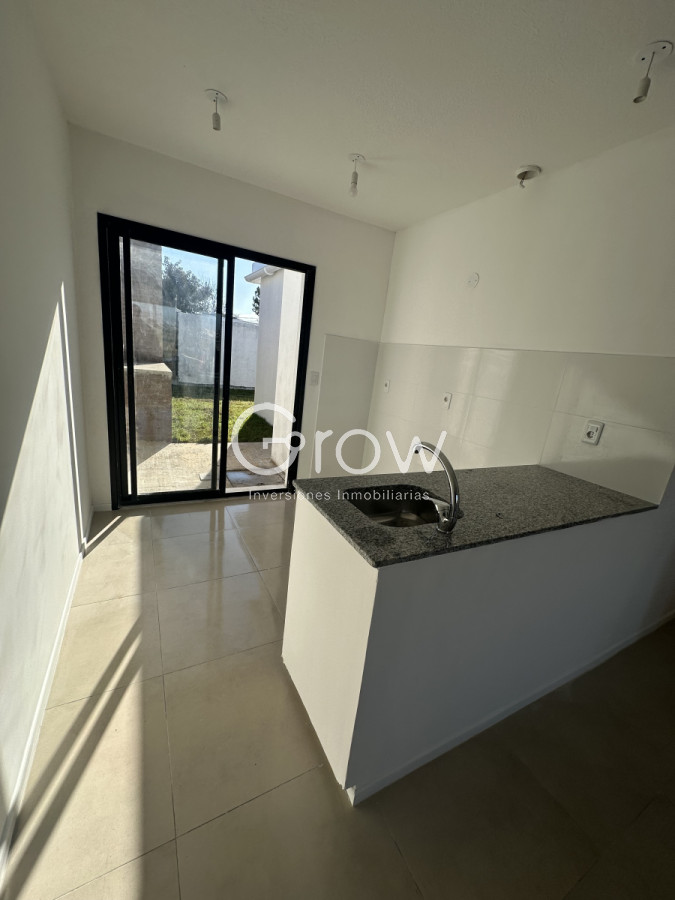 Casa ID.2887 - Casas a entrenar de 2 y 3 dormitorios, Maldonado