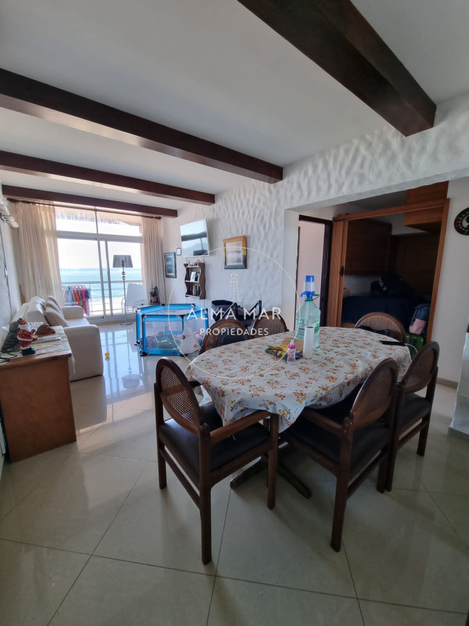Apartamento ID.277 - En venta primera línea brava 