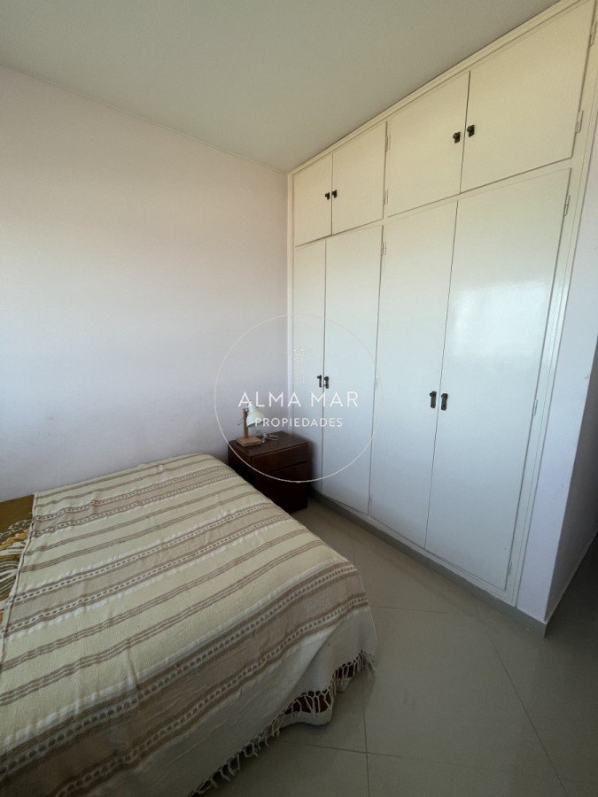 Apartamento ID.277 - En venta primera línea brava 