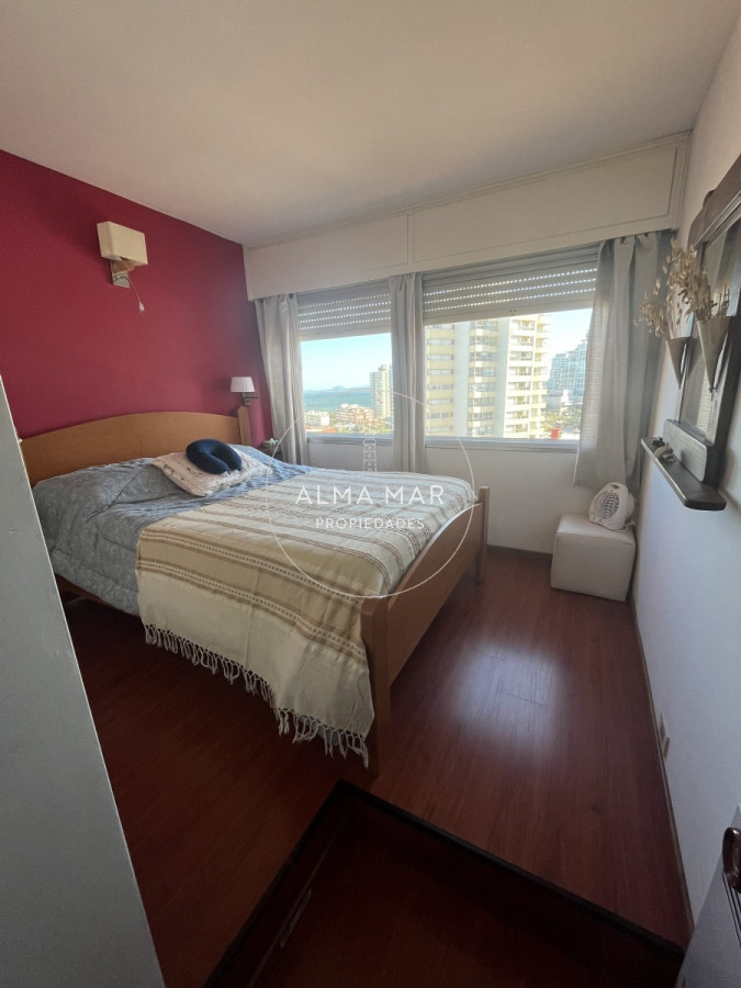 Apartamento ID.277 - En venta primera línea brava 