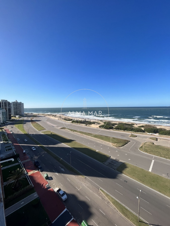 Apartamento ID.277 - En venta primera línea brava 