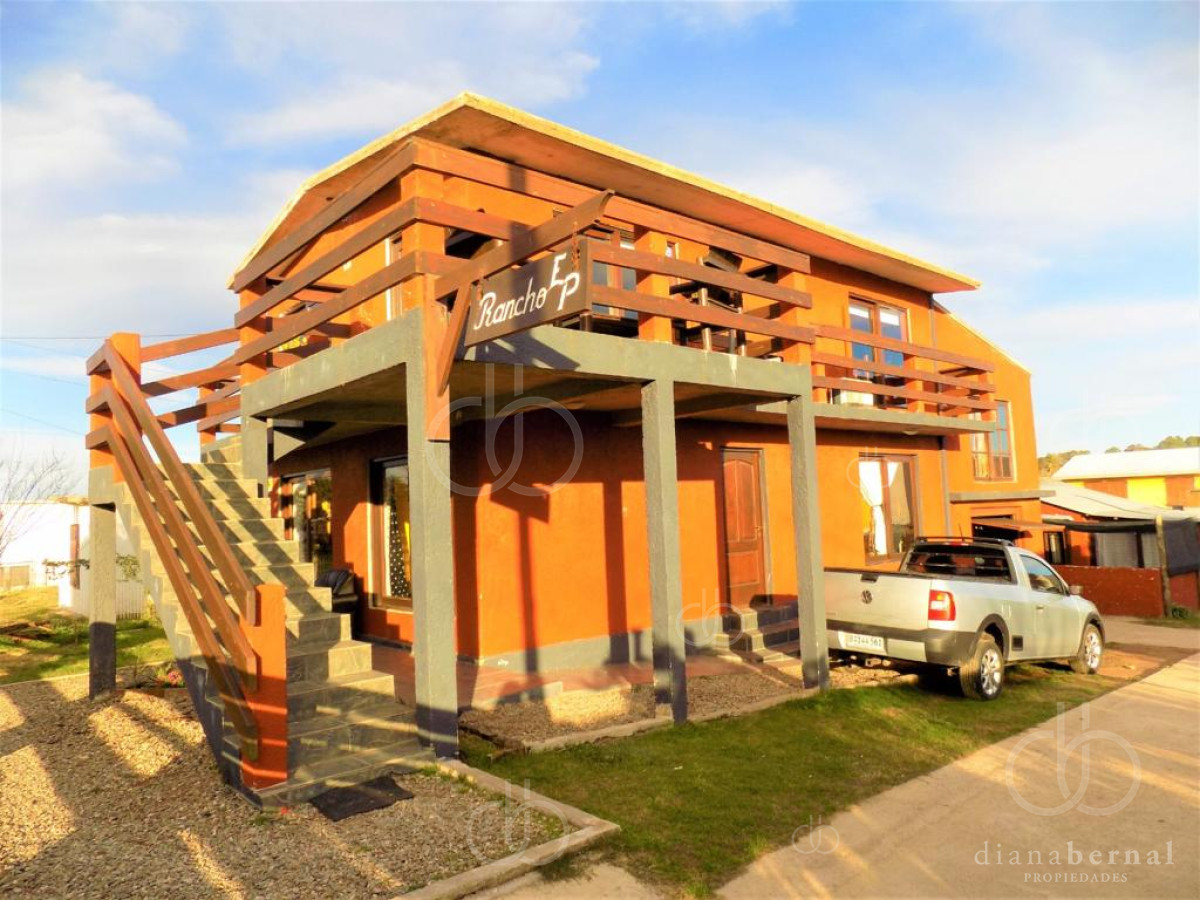 venta - casa 3 dormitorios con dependencia de servicio - lausana - dbp55419c