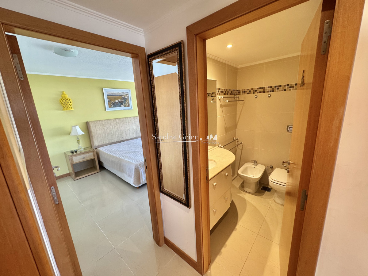 Apartamento ID.2839 -  venta Hermoso apartamento de 3 dormitorios. Torre Marigot