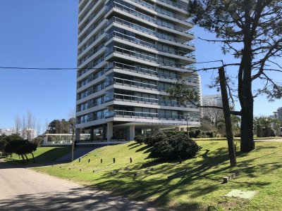 Apartamento ID.2839 -  venta Hermoso apartamento de 3 dormitorios. Torre Marigot