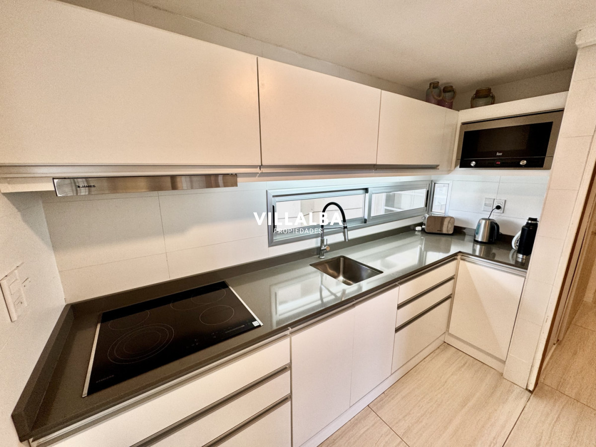 Apartamento ID.4300 - Punta del Este - Chiverta - Apartamento - 2 dormitorios y servicio - 3 baños - Reciclado a nuevo