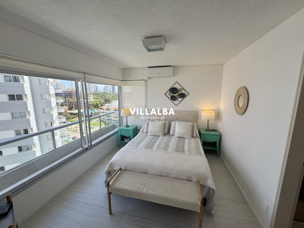 Apartamento ID.4300 - Punta del Este - Chiverta - Apartamento - 2 dormitorios y servicio - 3 baños - Reciclado a nuevo