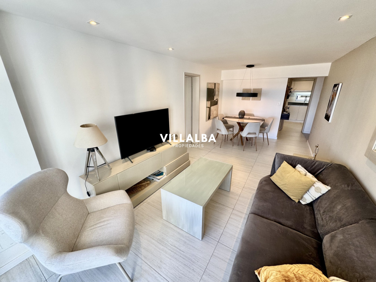 Apartamento ID.4300 - Punta del Este - Chiverta - Apartamento - 2 dormitorios y servicio - 3 baños - Reciclado a nuevo