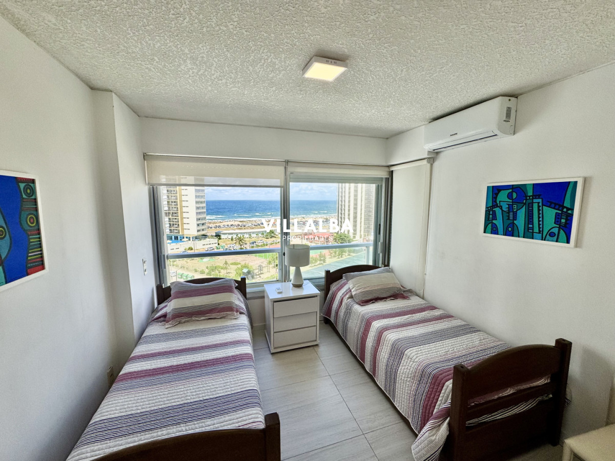 Apartamento ID.4300 - Punta del Este - Chiverta - Apartamento - 2 dormitorios y servicio - 3 baños - Reciclado a nuevo
