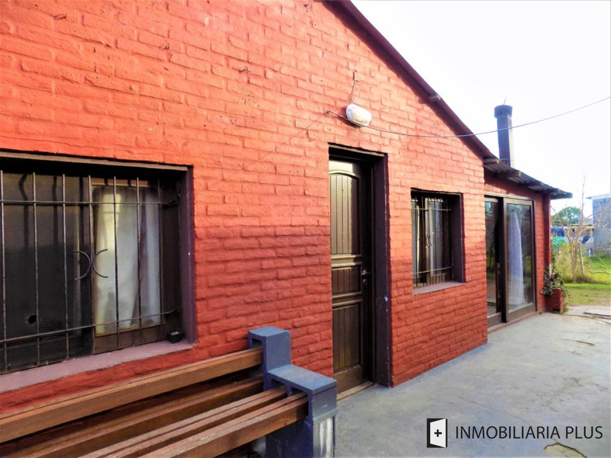 Casa ID.691 - Casa en venta con 3 dormitorios y dependencia de servicio en el barrio La Usana C691B