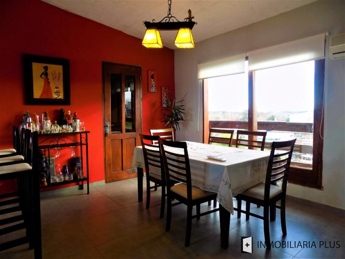 Casa ID.691 - Casa en venta con 3 dormitorios y dependencia de servicio en el barrio La Usana C691B