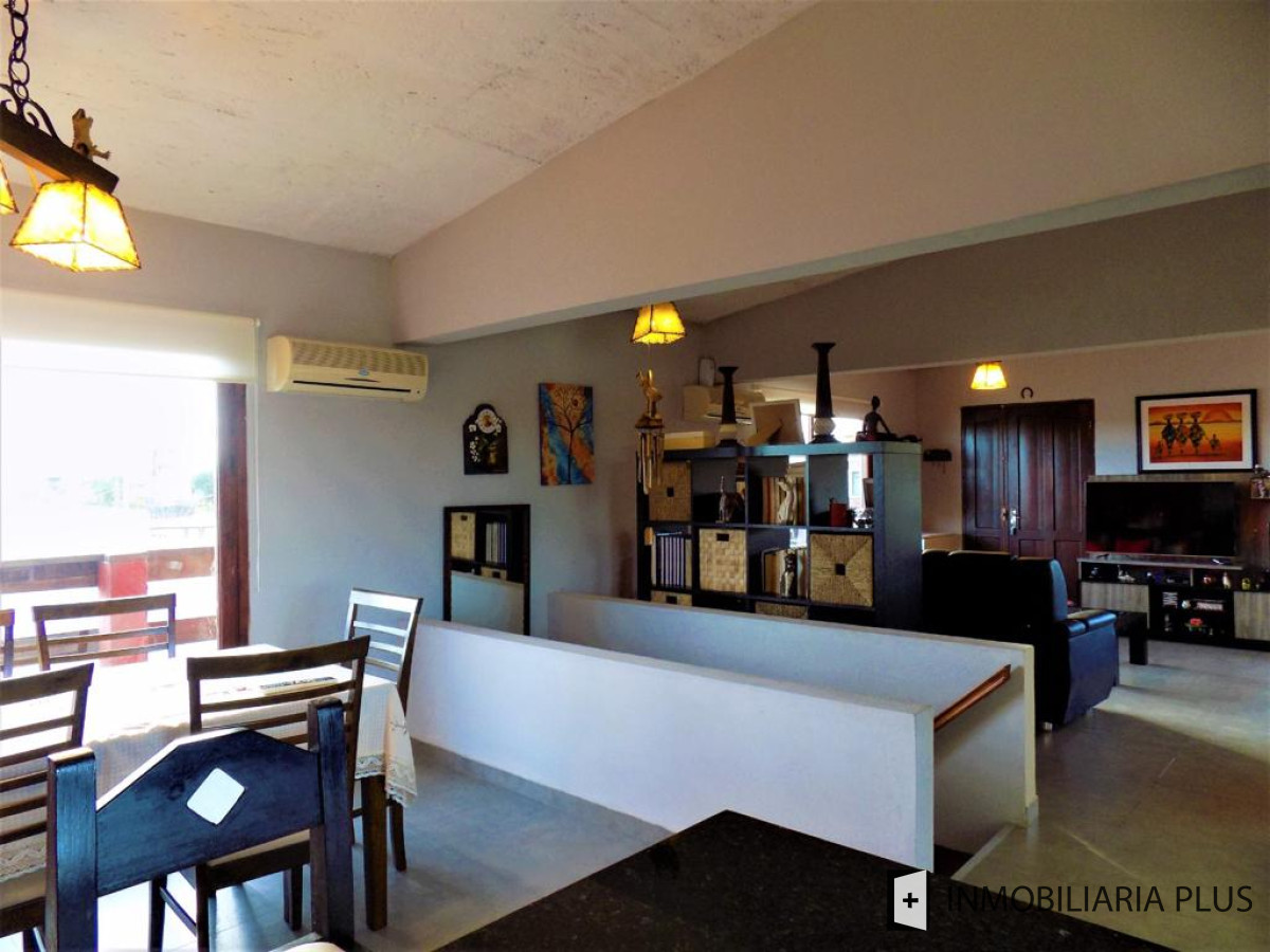 Casa ID.691 - Casa en venta con 3 dormitorios y dependencia de servicio en el barrio La Usana C691B