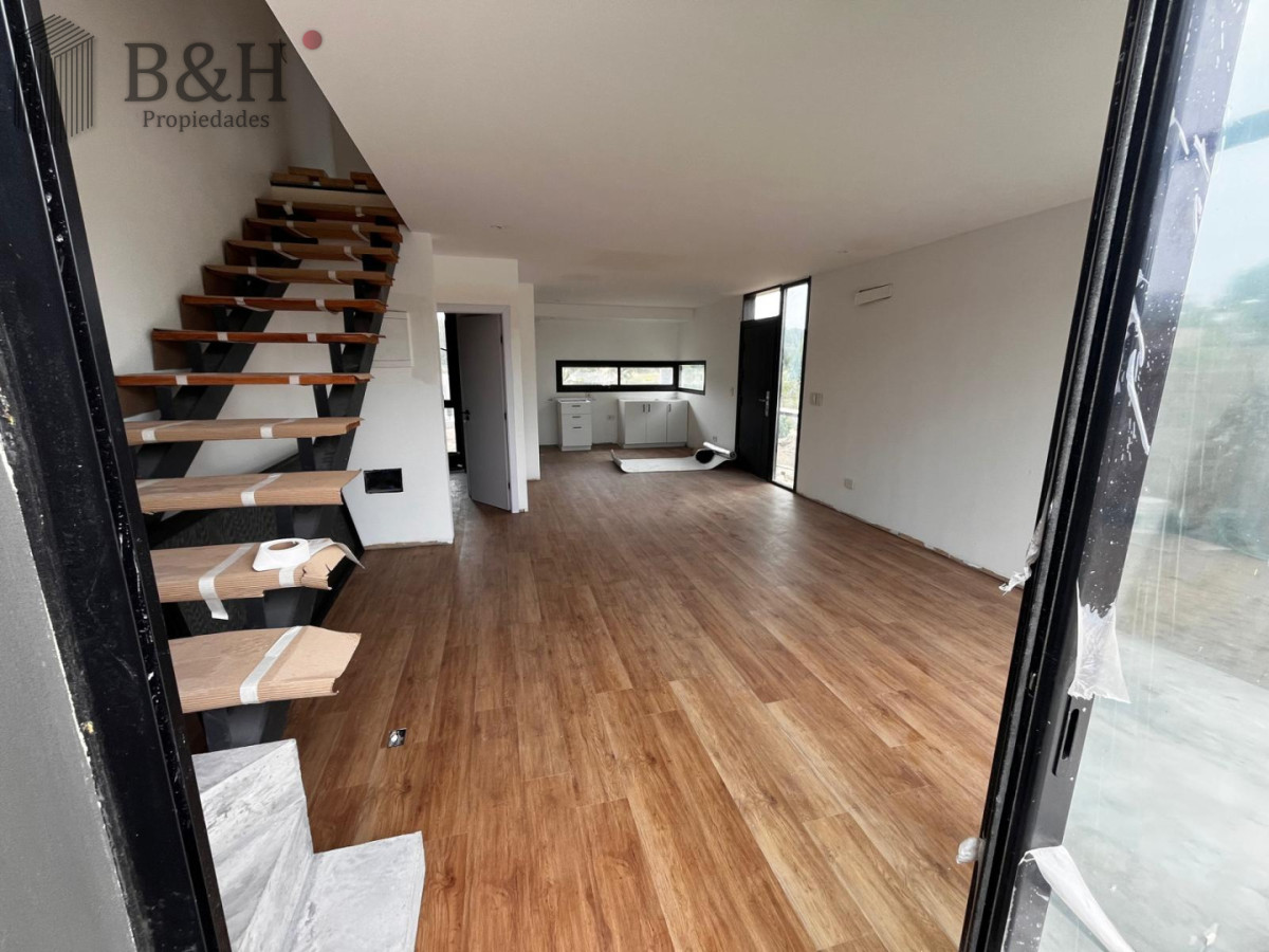 Casa ID.5319 - Venta - Casa - 2 Dormitorios - 2 baños - Punta del Este - Excelente Ubicación