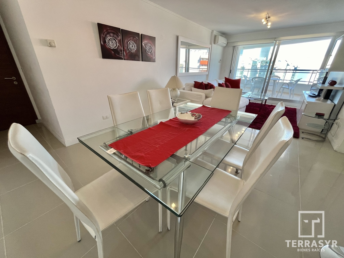 Apartamento ID.25 - Apartamento en Venta 3 dormitorios Punta del Este The Forest Tower 2