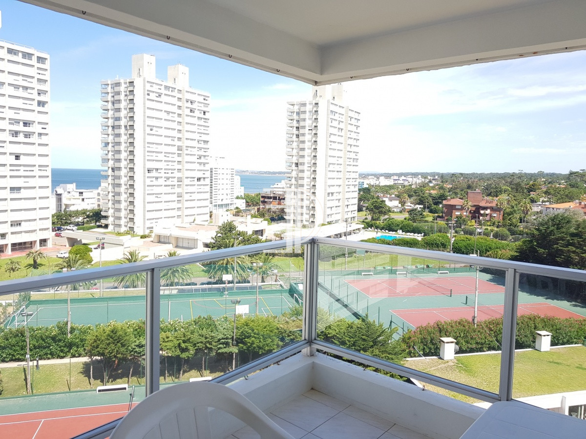 Apartamento ID.1057 - Venta - Apartamento - 3 dormitorios y dependencia de servicio - Complejo Lincoln Center - Frente al Mar