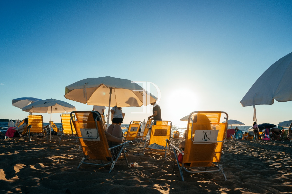 Apartamento ID.1057 - Venta - Apartamento - 3 dormitorios y dependencia de servicio - Complejo Lincoln Center - Frente al Mar