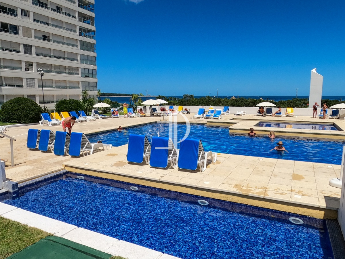 Apartamento ID.1057 - Venta - Apartamento - 3 dormitorios y dependencia de servicio - Complejo Lincoln Center - Frente al Mar