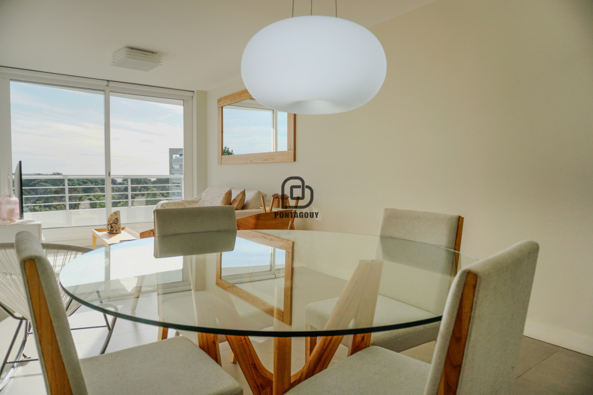 Apartamento ID.7600 - Apartamento de 2 dormitorios ,2 baños, en Roosevelt