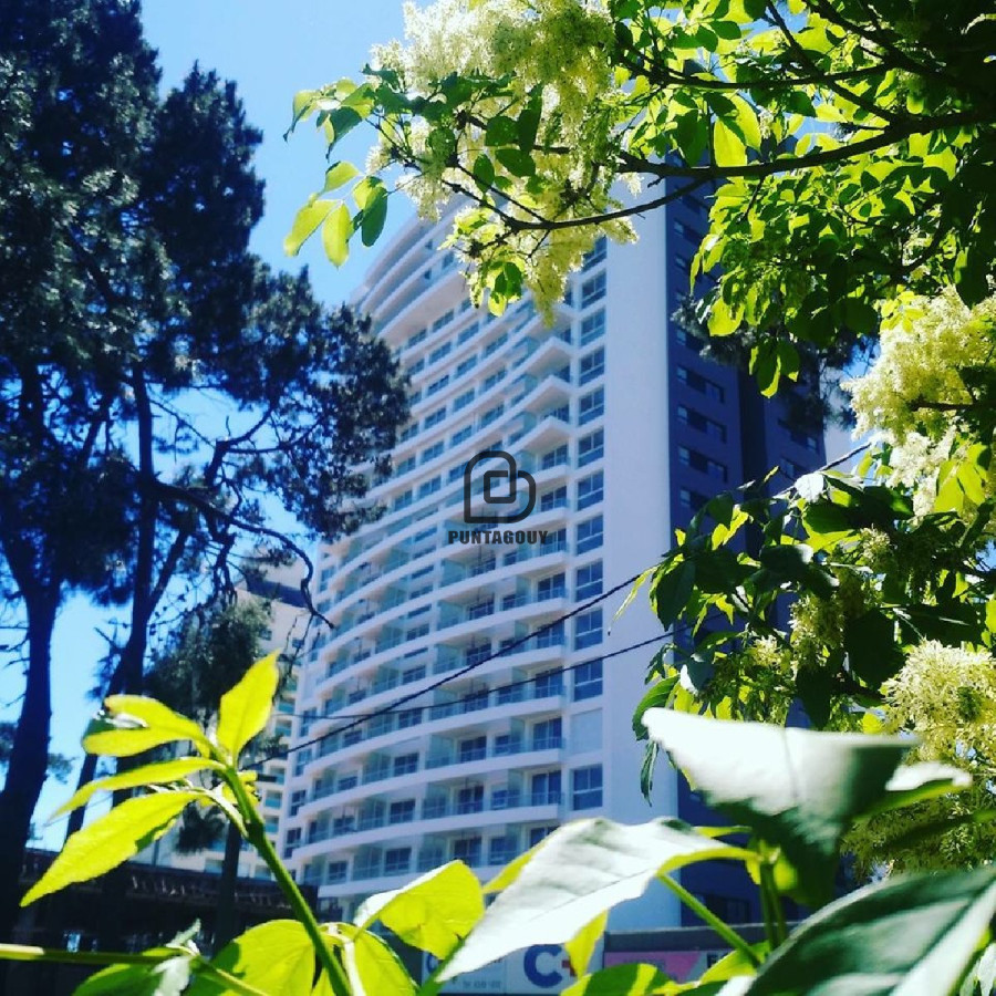 Apartamento ID.7600 - Apartamento de 2 dormitorios ,2 baños, en Roosevelt