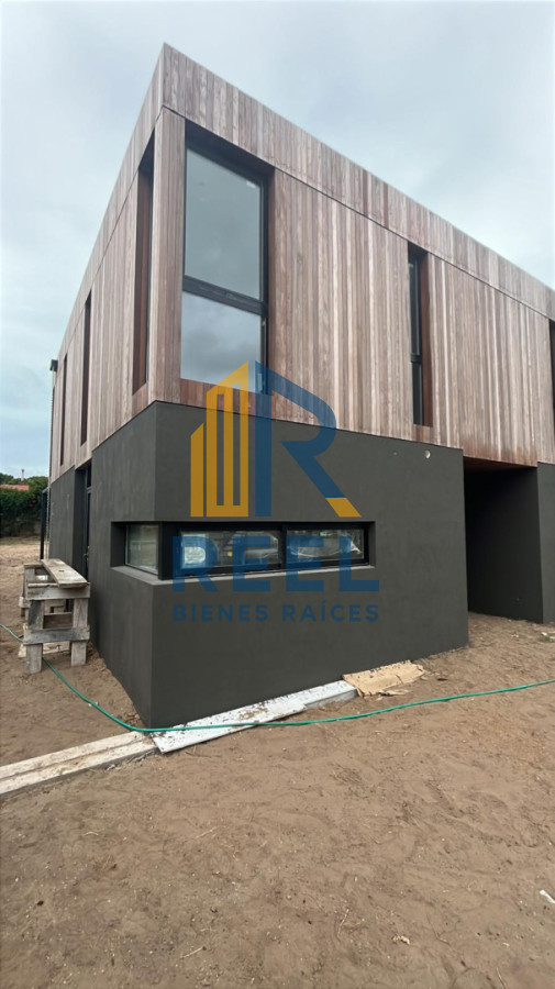 Casa ID.54 - Casa a estrenar 2 Dormitorios - 2 baños - Punta del Este - Excelente Ubicación